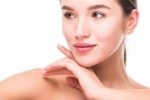 ameliyatsiz-yuz-germe-islem-ve-yontemleri